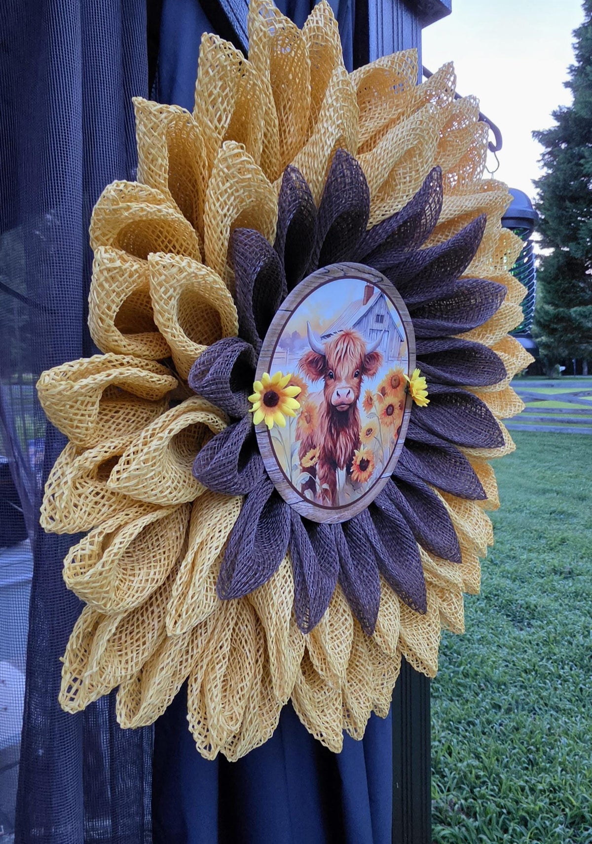 Highland Cow Sunflower Wreath | Rustic Farmhouse Door Decor, PolyBurlap Decomesh Petals